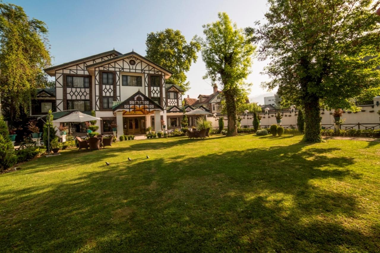 Lemon Tree Hotel Srinagar Exteriér fotografie